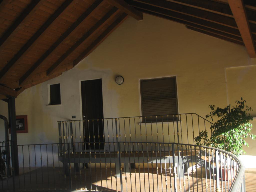 Albergo Giardino Sannazzaro de' Burgondi Exterior foto