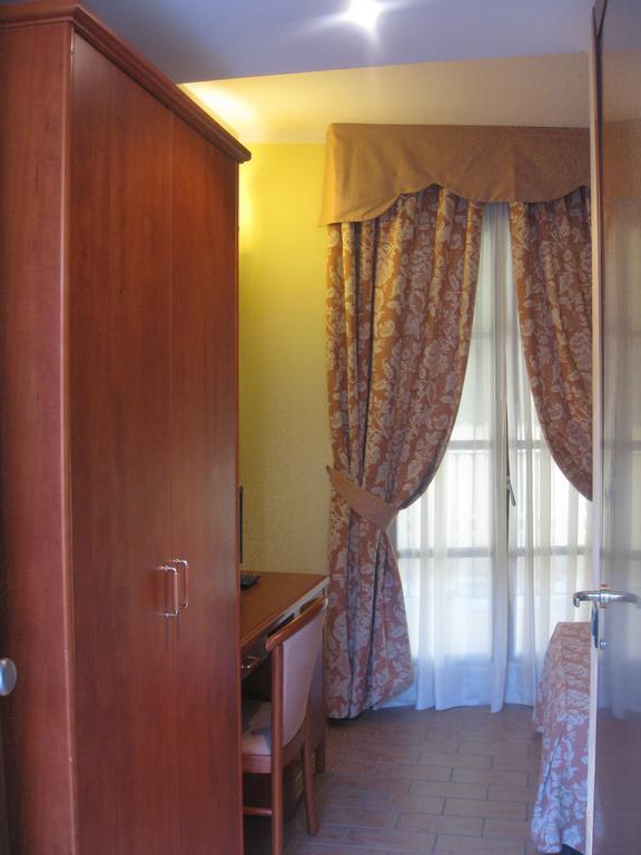 Albergo Giardino Sannazzaro de' Burgondi Zimmer foto
